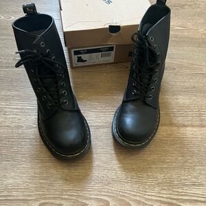 Dr. Martens 1460 Boot